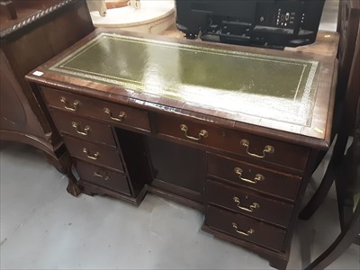 Lot 875 - Georgian style mahogany kneehole desk