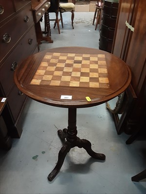 Lot 897 - Victorian mahogany occasional table with circular games board top