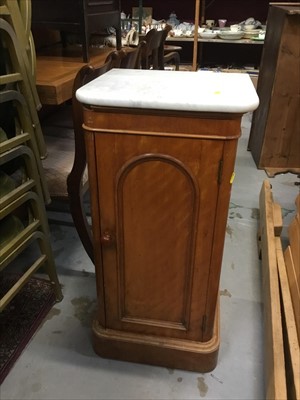 Lot 942 - Victorian Marble topped bedside cupboard
