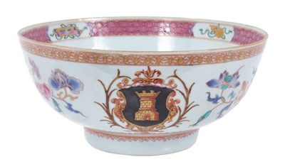 Lot 49 - Chinese famille rose armorial porcelain bowl, circa 1728, with the arms of Tower, of Huntsmore Park, Buckinghamshire, and Weald Hall, Essex, the crest inscribed 'LOVE AND DREAD', 23cm diamete
