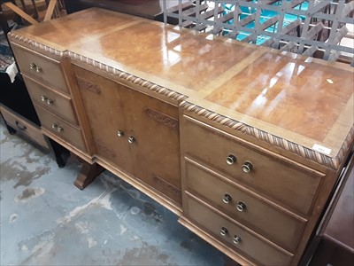 Lot 982 - Oak sideboard