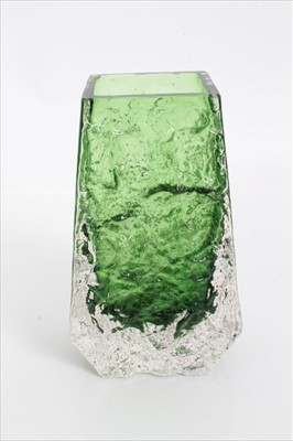 Lot 963 - Whitefriars Meadow green coffin vase designed by Geoffrey Baxter