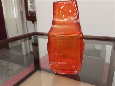Lot 964 - Whitefriars Tangerine TV vase designed by Geoffrey Baxter