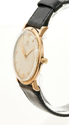 Lot 615 - 1960s Gentlemen's Omega 9ct gold wristwatch with box and papers