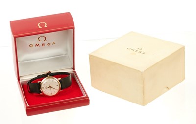 Lot 615 - 1960s Gentlemen's Omega 9ct gold wristwatch with box and papers