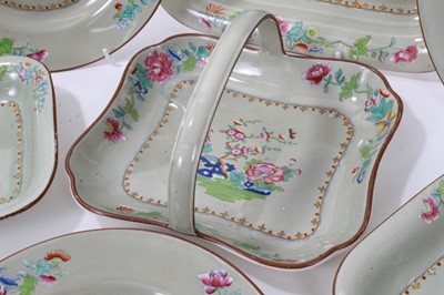 Lot 122 - A Spode pearlware basket, plates