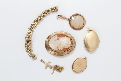 Lot 84 - Group of gold jewellery