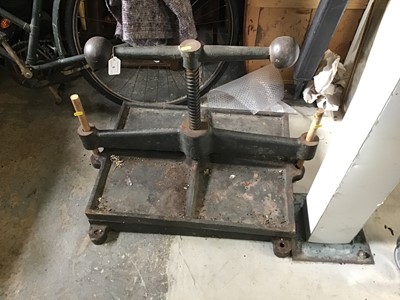 Lot 5 - Large press