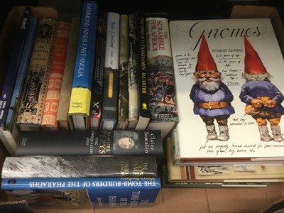 Lot 35 - Thirteen boxes of antiquarian and later boxes