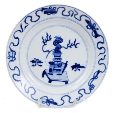 Lot 115 - Chinese blue and white saucer dish