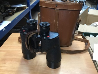 Lot 321 - Pair WW2 Military binoculars marked 'CGB 40 MA 7x50 22588-C Patt 2 1900 REL Canada 1945' and broad arrow marks in case