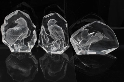Lot 983 - Three Mats Jonasson glass sculptures
