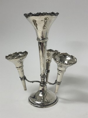 Lot 188 - 1930s silver epergne, the central trumpet shaped vase surrounded by three smaller removable vases, on circular pedestal foot (London 1933), 19.5cm high