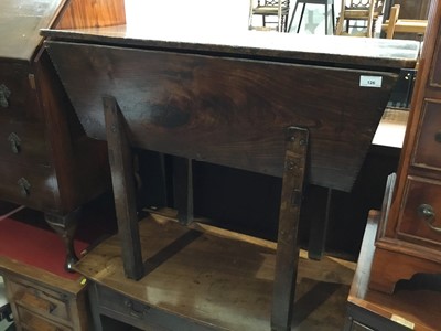 Lot 126 - 18th century elm dough bin