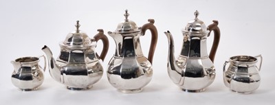 Lot 200 - George V five piece silver teaset