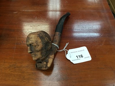 Lot 116 - 19th century carved briar pipe