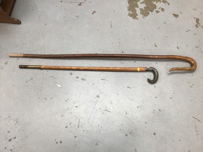 Lot 99 - Horn and burr wood walking stick, together with a shepherds crook