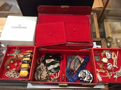 Lot 719 - Quantity of various vintage bijouterie - 2 boxes