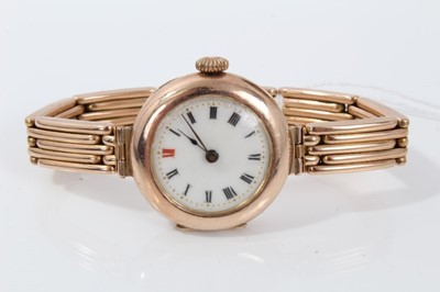 Lot 561 - Edwardian ladies 9ct rose gold wristwatch
