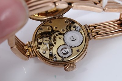 Lot 561 - Edwardian ladies 9ct rose gold wristwatch