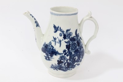 Lot 61 - 18th century Worcester tea pot