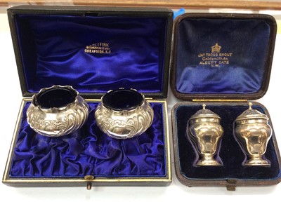 Lot 665 - Pair silver castors and pair silver salts, both cased