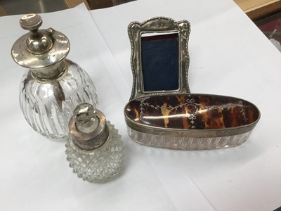 Lot 688 - Four silver mounted items
