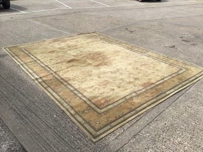 Lot 1020 - Large Royal Keshan cream ground wool rug 363 x 274cm