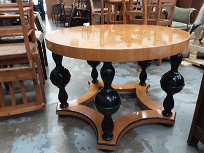Lot 923 - Good quality German Biedermeier centre table