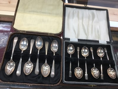 Lot 686 - Two sets of six silver teaspoons in fitted cases (2 cases)
