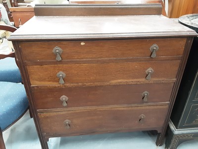 Lot 903 - Oak chest of four drawers