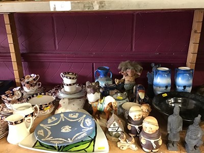 Lot 501 - Tea ware, Wedgwood plate, ornaments and other ceramics