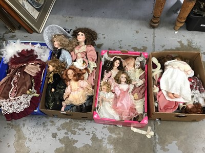 Lot 86 - Four boxes of mixed porcelain collectors dolls