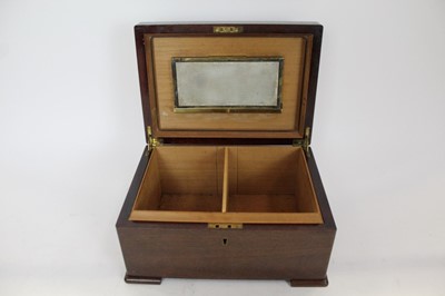 Lot 2189 - Good quality figured mahogany humidor