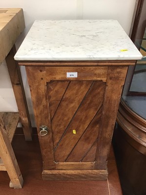 Lot 976 - Victorian pot cupboard with marble top