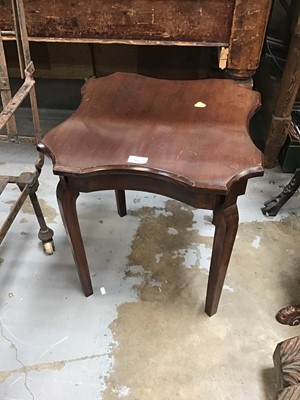 Lot 987 - Mahogany occasional table
