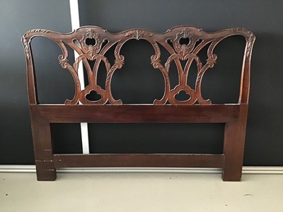 Lot 5 - Henredon mahogany chippendale style double...