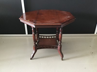 Lot 21 - Edwardian mahogany octagonal table