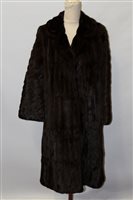Lot 3069 - Good quality vintage mink fur coat, deep shiny...