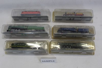 Lot 1451 - Railway selection of N gauge locomotives and tenders, Worldwide issues all in blister packs (qty)