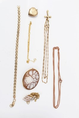 Lot 103 - Group 9ct gold jewellery