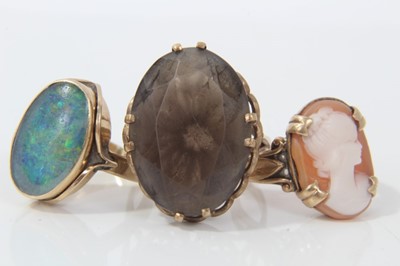 Lot 119 - Three 9ct gold rings
