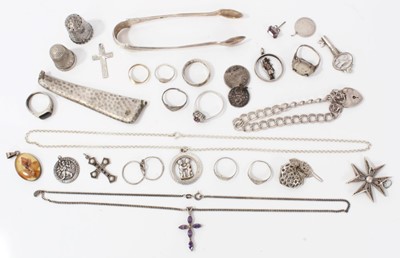 Lot 126 - Group silver and white metal jewellery