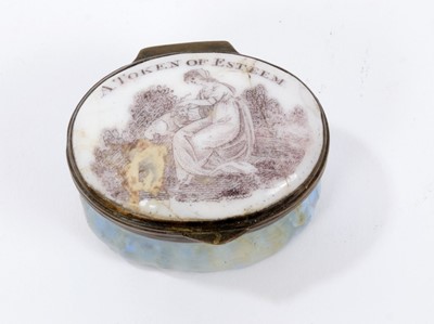 Lot 219 - A South Staffordshire enamel patch box 'A Token of Esteem'
