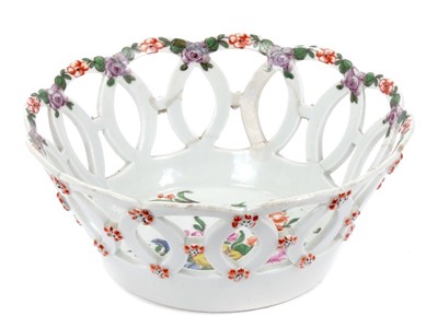 Lot 14 - Worcester polychrome basket