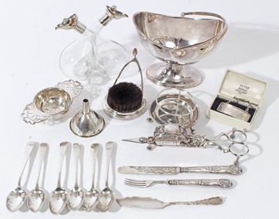 Lot 117 - Unusual Edwardian silver pen stand in the form of a wish bone with integral pen wipe on circular base (Chester 1906), together with a group of Georgian