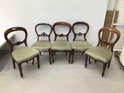 Lot 131 - Harlequin set of ten Victorian mahogany balloon back dining chairs