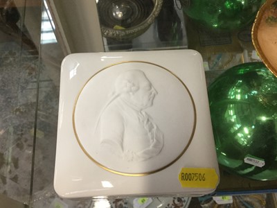 Lot 46 - German KPM porcelain box and cover decorated in relief with portrait of King Frederick The Great