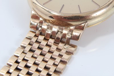 Lot 160 - Gentlemen's Longines 9ct gold wristwatch on gold bracelet in box