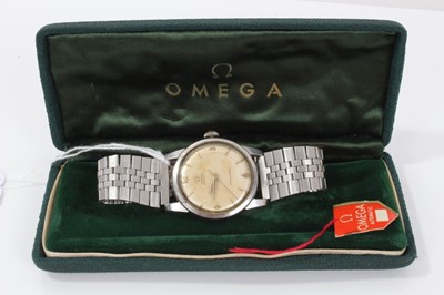 Lot 166 - 1950s Gentleman’s Omega Seamaster wristwatch in original box